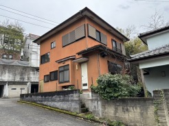 秦野市堀西