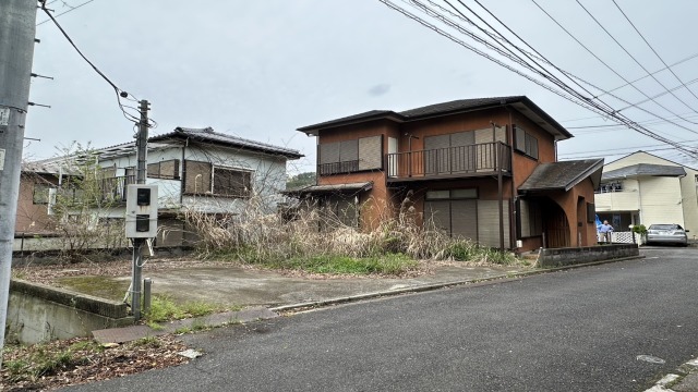 秦野市堀西